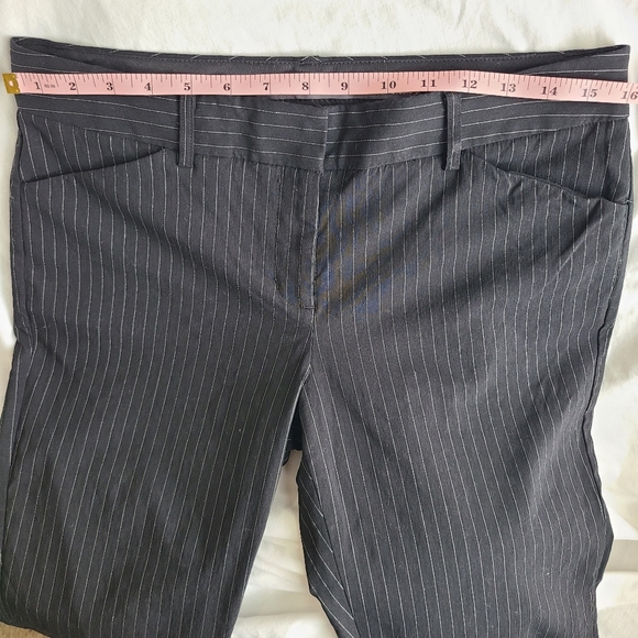 Express Design Studio Editor Mid Rise Bootcut Pinstripe Dress Pants Size 6R - Picture 7 of 11